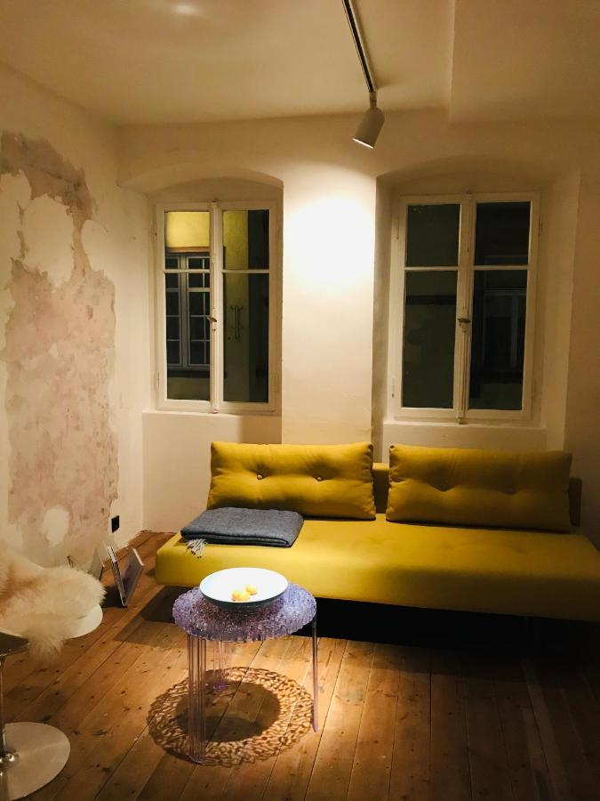 Boutique-Ferienwohnung Im Alten Weinhaus Moser Grünstadt Екстериор снимка
